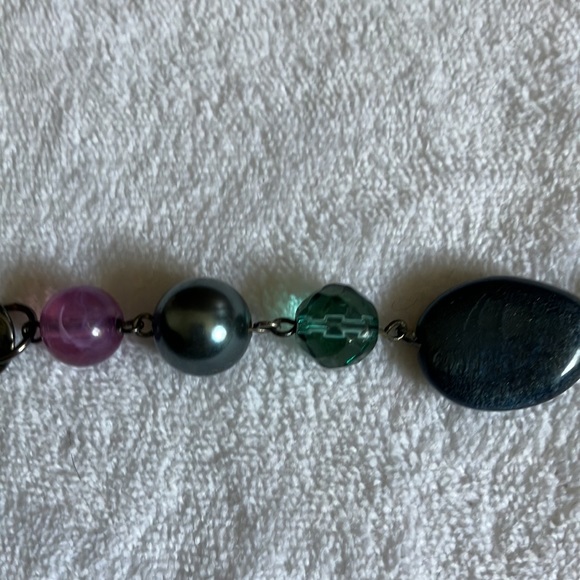 Vintage Designed and Signed Liz Sophia. Chain, rock, Pearl and Clear pieces. - Picture 3 of 8